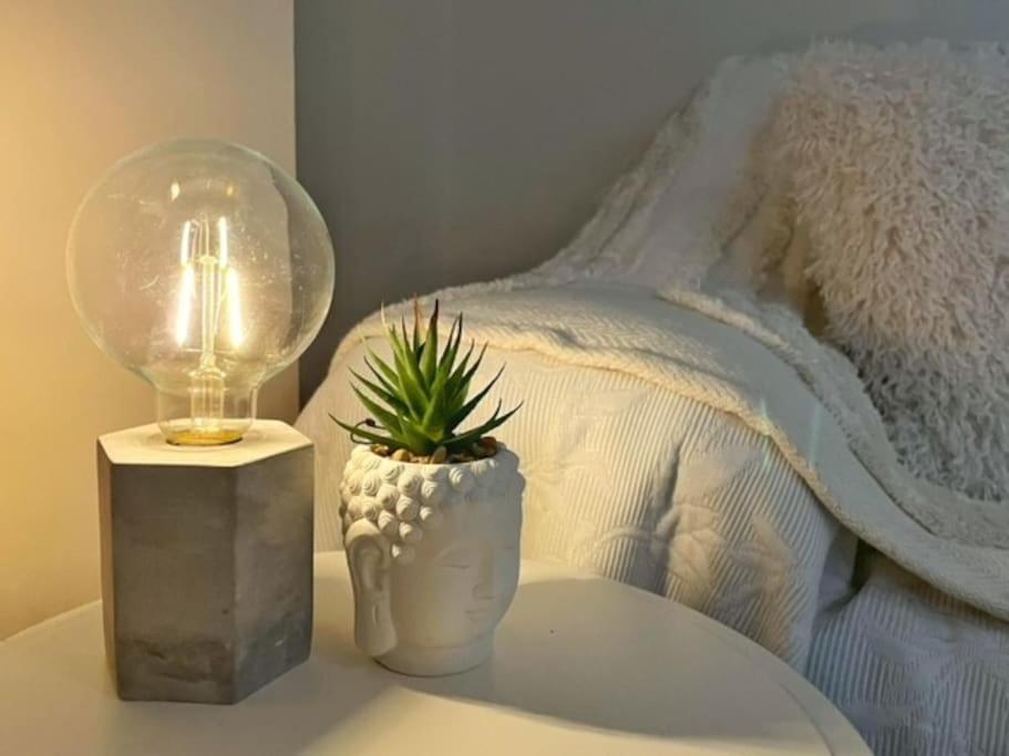 5 Bedroom, Sleeps 9 - Base To Explore Liverpool And Beyond Luaran gambar