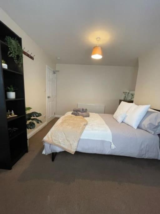 5 Bedroom, Sleeps 9 - Base To Explore Liverpool And Beyond Luaran gambar