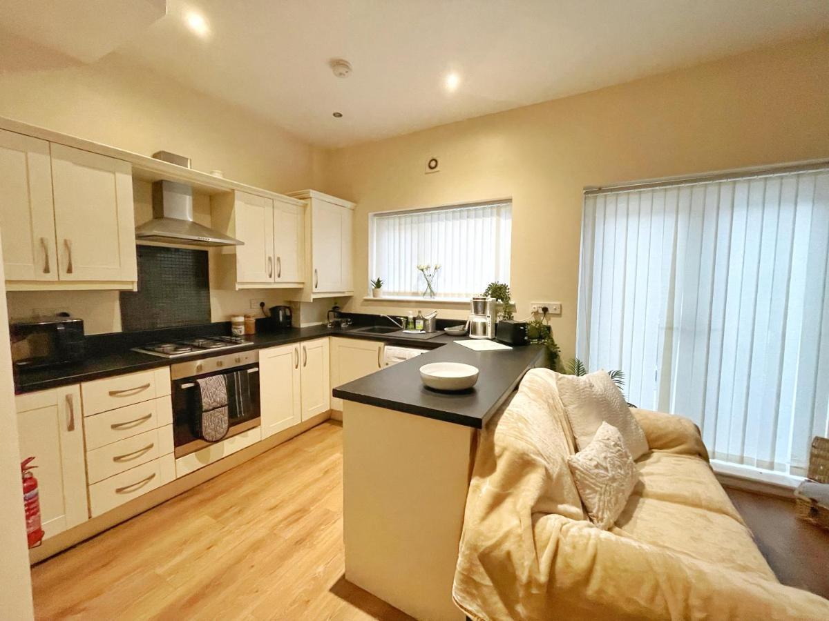 5 Bedroom, Sleeps 9 - Base To Explore Liverpool And Beyond Luaran gambar